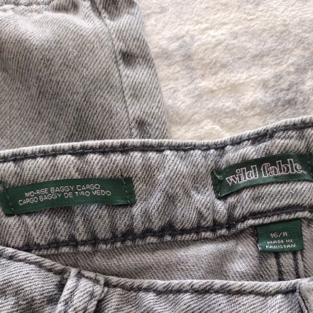 Women's Gray Cargo Jeans Mide Rise - Picture 3 of 6
